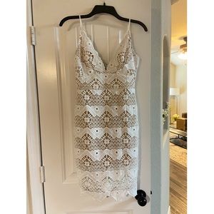 Lulu’s white and beige dress